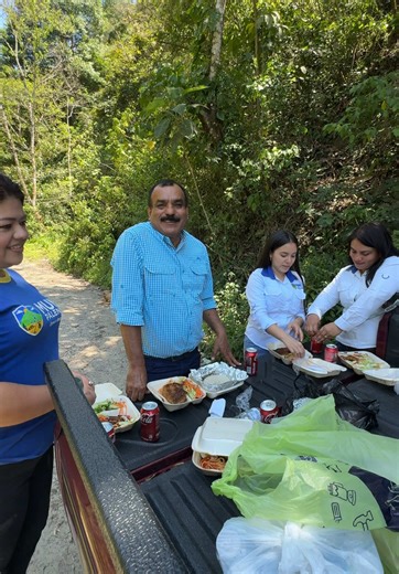 Videos de Beto Reyes (@betoreyesgt) con “El Palomito - Los Cadetes De Linares”