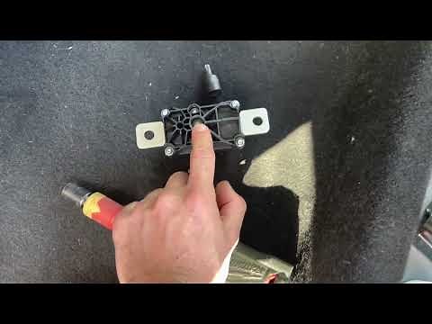 How to replace the pyrofuse on Tesla model 3 (and Y)