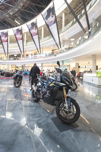 🚨ATTENTION …all car enthusiasts! 🏎🏍🚤 Come to the Fourways Mall Motor Show, now on till Sunday, 7 July! Experience the thrill of luxury and power with the latest models from: - Ferrari - BMW Fourways - Audi Bryanston - Lexus - Renault - Hyundai Fourways - Kia Fourways - BYD - Honda - Chery Fourways - Volvo Fourways - Motor Cycle and Marine - Ford Fourways - Nissan - Mahindra - Harley Davidson - Omoda - Jaeco - William Hunt Fourways including Opel. Citroen and Peugeot - Haval Explore cutting-e