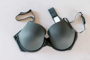 Plunge Bra vs Push Up: What's the Difference?