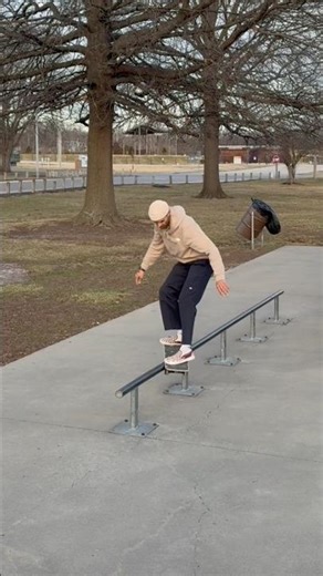 fun Skateboarding session at The View Skatepark | Eli Ronan