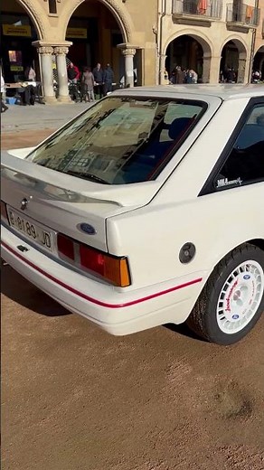 Coches Clásicos: FORD ESCORT XR3i