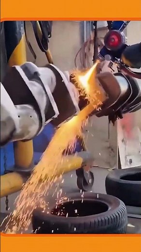 Cutting Thick Metal Shaft with Intense Flame Torch and Flying Sparks #welding #metalwork