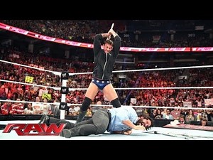 Paul Heyman Live In-Ring Medical Evaluation: Raw, Sept. 9, 2013