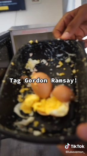 Master Gordon Ramsay's Perfect Scrambled Eggs