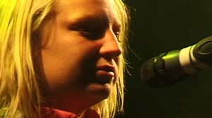 27K views · 2.2K reactions | ’Distractions’ featuring SIA Live from The Big Chill, Enchanted Gardens, 2001 is available to watch now. https://youtu.be/1WhAcK1fNFI | Zero 7 | Facebook