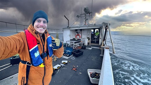 5 days on a Tuna Boat in Worlds Most Expensive Fishery ($1,000,000 Fish)