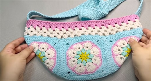16 Crochet Bum Bag Patterns For Ladies