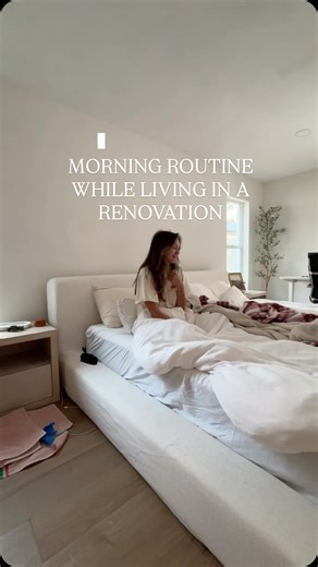 Amanda & Ashley | Rosey Times Two on Instagram: "Thankfully I have Ashley next door, so a renovation ain’t so bad to live through 🤭 Walking you through a full glutes & abs day today. 30 minutes in & out, like we always preach!!!! Sustainable results come from workouts you can stick to and that’s why we created our Build & Burn method. Effective and sustainable🤍Full glutes and abs program dropping SUNDAY 🥳 Glutes & abs: Activation superset: 3x Clam shells 10/side Plank tap outs 10/side Weighte