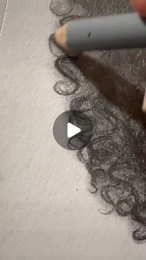 New Moon Princess | KASTALEIA on Instagram: "How to draw curls without drawing curls! Curl drawing tutorial #arttutorial #drawingtutorial #howtodrawhair #hairdrawing #artreels"