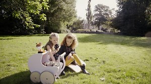 Watch Kinderfeets Kinderboard Lifestyle Video on Amazon Live