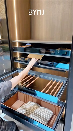 👗The Ultimate Walk-In Closet Upgrade — Style Meets Function