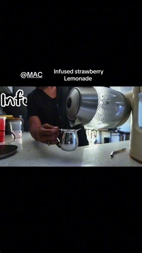 Making a Macdizzle drink