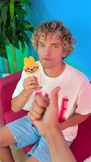 The Right Way To Use Labubu Lollipop 🍭😋