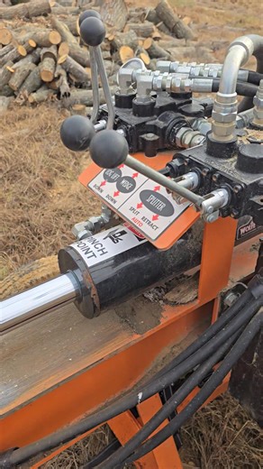 Hydraulic lift, wedge and auto cycle. This splitter is a beast. | Conrad Tree Service