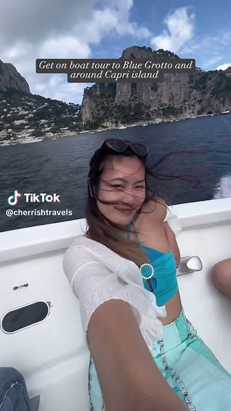 How to see the most of Capri in a day trip! 🌊🇮🇹🍝 #amalficoast #travelamalficoast #travelcapri #capri #whattodoincapri #CapCut #amalfiguide #capriguide #traveleurope #travelcontentcreator #travelitinerary