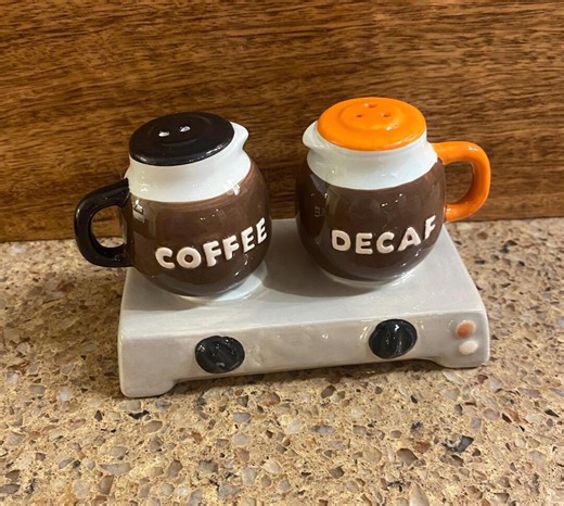 Coffee Pot Salt and Pepper Shaker Set With Tray – Vintage Farmhouse Kitchen Décor - Etsy
