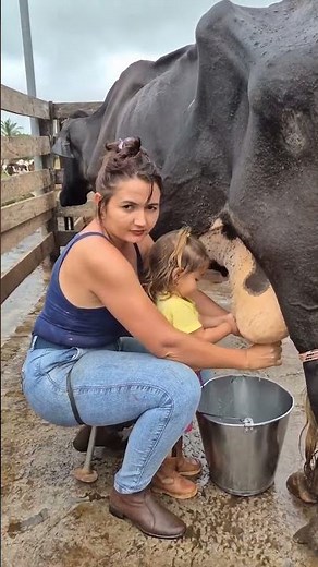 “Teaching My Daughter How to Milk a Cow 🐄 | Real Farm Life Experience” #villagelife