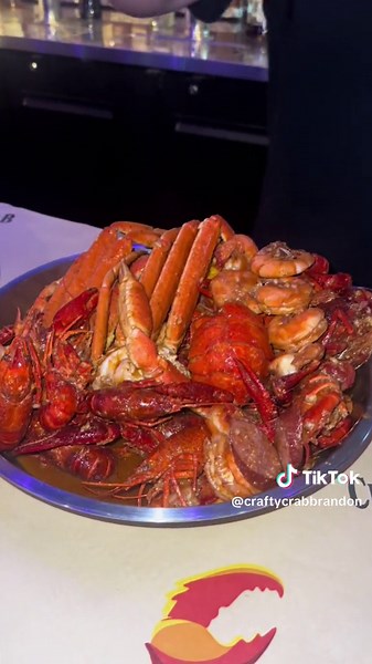 Tight-Knit Boiling Crab Adventure 🦀🔥