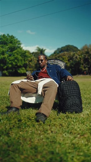 SPRAYGROUND on Instagram: "Take it outside with everything you need right by your side 🌿 #OutdoorStyle #EverydayCarry #TravelBags #Backpacks #ExploreMore OnTheGo"