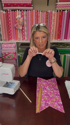 Bunny Ear Bag step by step sewing tutorial for beginners … I teach easy beginner friendly projects right here every day ❤️ Templates available at https://hometownquiltcompany.com/ #sewing #tamijones #beginnersewing #diy #crafty WalMart https://walmrt.us/3A8Dkca Amazon https://urlgeni.us/amazon/V2FXZj | Tami Jones • Hometown Quilt Company, LLC