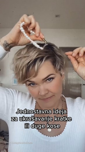 Jednostavna ideja za ukrašavanje kratke ili duge kose🌼 #frizura #frizer | Žena