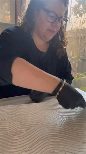 Stop overthinking it…just start. 💫 My Making Textured Art online course is beginner-friendly, teacher-guided, and the perfect place to finally dive in. 🎨✨ Comment LEARN for the details xx #learnart #onlineart #texturedart #texturepaste #texturedpainting They don’t call me the TEXTURE QUEEN for no reason!! | Textures By Dani