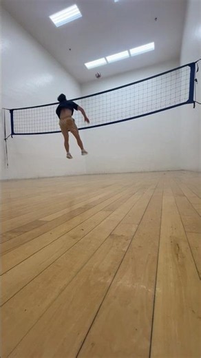 Let’s fix your wrist snap! #volleyballworld #volleyball #volleyballplayer #volleyballmatch #tutorial