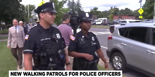 Residents react to Springfield police foot patrols