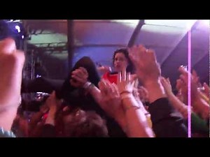 Annie Clark Crowd Surfing at Coachella
