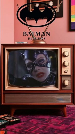Batman Returns Trailer Spot – Retro TV Ad with Catwoman & Penguin