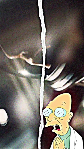 LA CUARTA DIMENSIÓN 😵😵😵😵 🧮 En matemáticas La cuarta dimensión es simplemente una coordenada adicional más allá de las tres dimensiones espaciales que conocemos (largo, ancho y alto). Así como un cubo es una figura tridimensional, un hipercubo o teseracto es su equivalente en cuatro dimensiones. Aunque no podemos visualizarla directamente, podemos representarla mediante proyecciones en tres dimensiones. ⏱️ En física Albert Einstein introdujo un nuevo concepto en la teoría de la relatividad: 