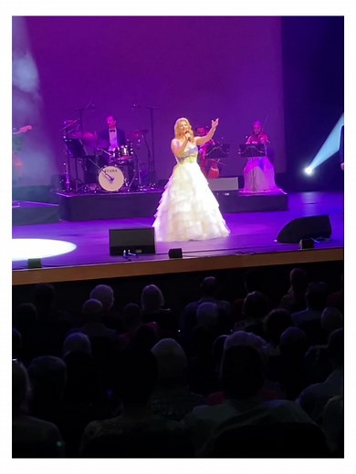 Romanza, The Flower Duet with Ava Bampton, Right Here Waiting with JD Smith & Climb Every Mountain #bocelli #soprano #andrerieu #flowerduet #rightherewaiting #climbeverymountain #thesoundofmusic #singing #livemusic #onstage #performing #soldout #soldoutconcert #music #opera #musicaltheatre #classicalcrossover #gowns #ballgown #theatre