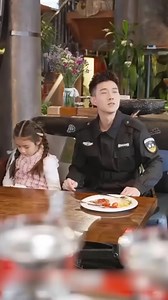 2.6M views · 10K reactions | đang cùng con gái đi ăn chàng trai trở thành đối tượng xem mắt lúc nào không hay | Kago Review | Facebook