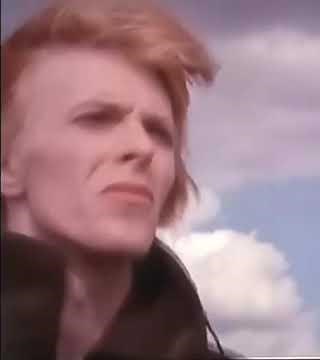 Alien visitor (David Bowie) visits a strange town! The Man Who Fell to Earth (1976) #shorts #scifi