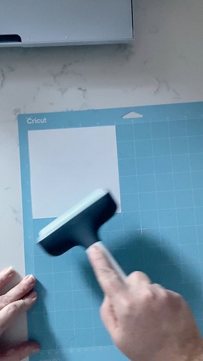 85K views · 914 reactions | My favorite tips for working with vinyl and your Cricut. #cricut #cricutmade #cricuthacks #cricutcrafts #diycrafts #vinylcrafts | Weekend Craft | Facebook