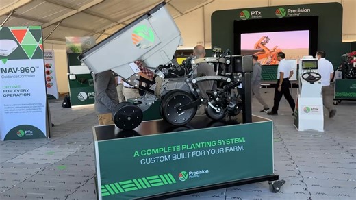 3K views · 41 reactions | Farm Progress Show - Decatur, Illinois.  Nota con el Ing. Martín Olivanti - Grupo Orígenes. | Solo Campo | Facebook