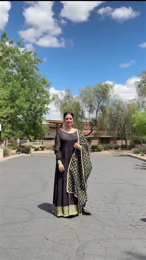 ꧁⚜🇦🇫World🇦🇫⚜꧂ (@worldd55)’s video of black dress girl