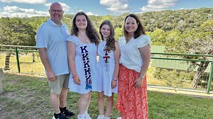 'I had to come' | Dallas chef with daughters who attended Camp Mystic volunteers to feed Texas flood victims, first responders