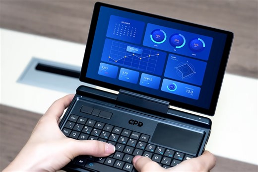 The MicroPC 2—Like a Laptop Made a Baby With a Nintendo Switch