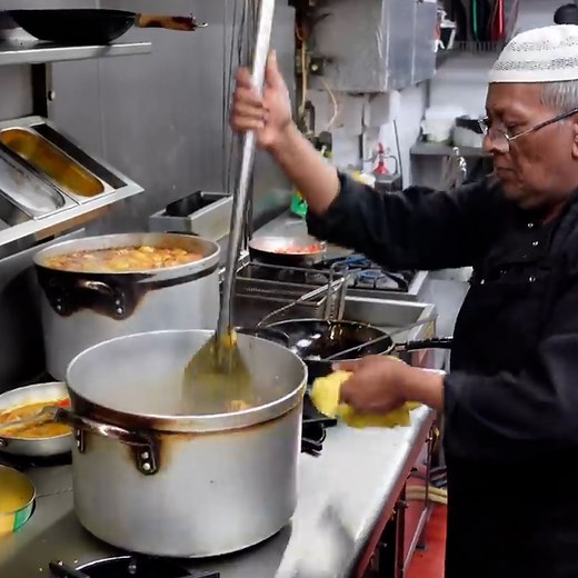 This is how all your favourite curries, breads and sides are made on a busy night in an Indian takeaway restaurant! 🥘😋 | FOODbible