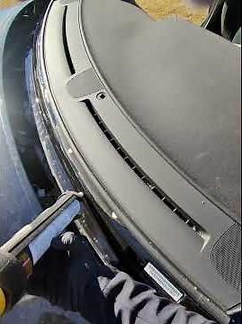 Applying U428+ Urethane the Right Way | Windshield Installation Bond Process