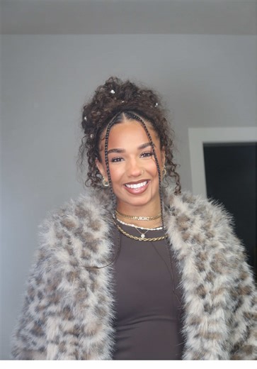 Curly Buns: Elevate Your Hairstyle Game