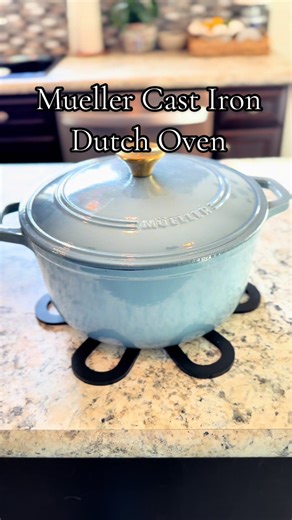 POV: you’re starting your bread-baking era in 2026 🥖 This Mueller cast iron Dutch oven makes it EASY—3 sizes, beautiful colors, and perfect heat retention. Tap to shop 👇#dutchoven #castiron #castironcooking #breadbaking #kitchenfinds