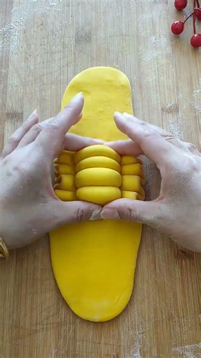 My buddy's springtime meal buddy #food #samosa #recipe #samosatime #samosalovers