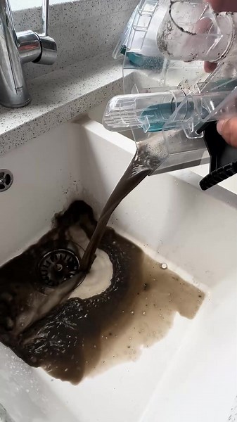 THE best feeling 🙌🧼 #VAxcleanhome #carpetcleaning #rugcleaning #upholsterycleaning #oddlysatisfying #satisfying #fyp #springcleaning #springclean #cleantok