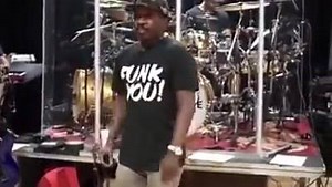 Anthony Hamilton- Float "Live" | Urban Throwback Music And Entertainment