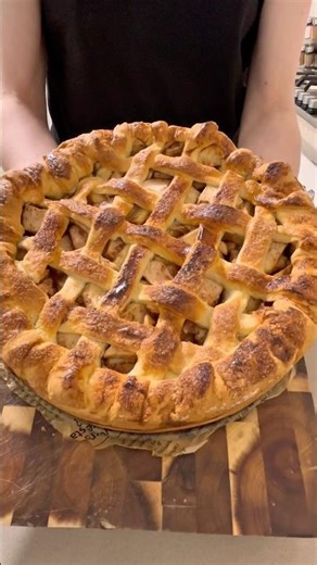 Apple Pie. Classic recipe #food #baking #applepie #appledessert