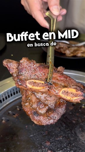 Barra fría, caliente y sushi por $199 de lunes a viernes e incluye postres 👀 Y si eres de los valientes… buffet a la parrilla con arrachera, rib eye, New York, picaña, costilla, camarones y tú eliges el término 🥩🔥 Aquí el verdadero reto es ver cuánto puedes comer. ¿Te atreves? 😅 . 🕒 Horario: • Lunes a jueves y domingo: 1:00 pm – 11:00 pm • Viernes y sábado: 1:00 pm – 12:00 am 📲 WhatsApp para reservas: 999 910 7993 Lunes hasta viernes $199 Buffet regular de la parrilla $369 Buffet premium d
