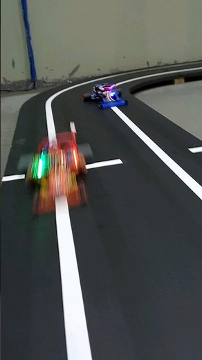 Robots Seguidores de líneas en Acción con Arduino. 🤖 #linefollower #seguidoresdelineas #arduino